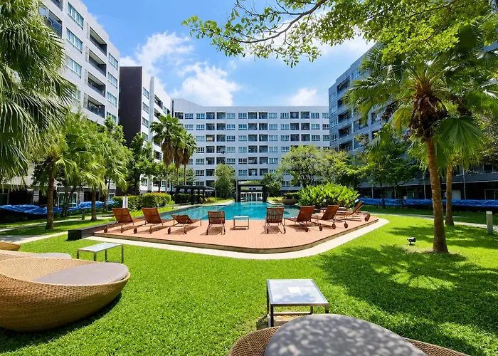 Apartment Pool Near Bts Quiet